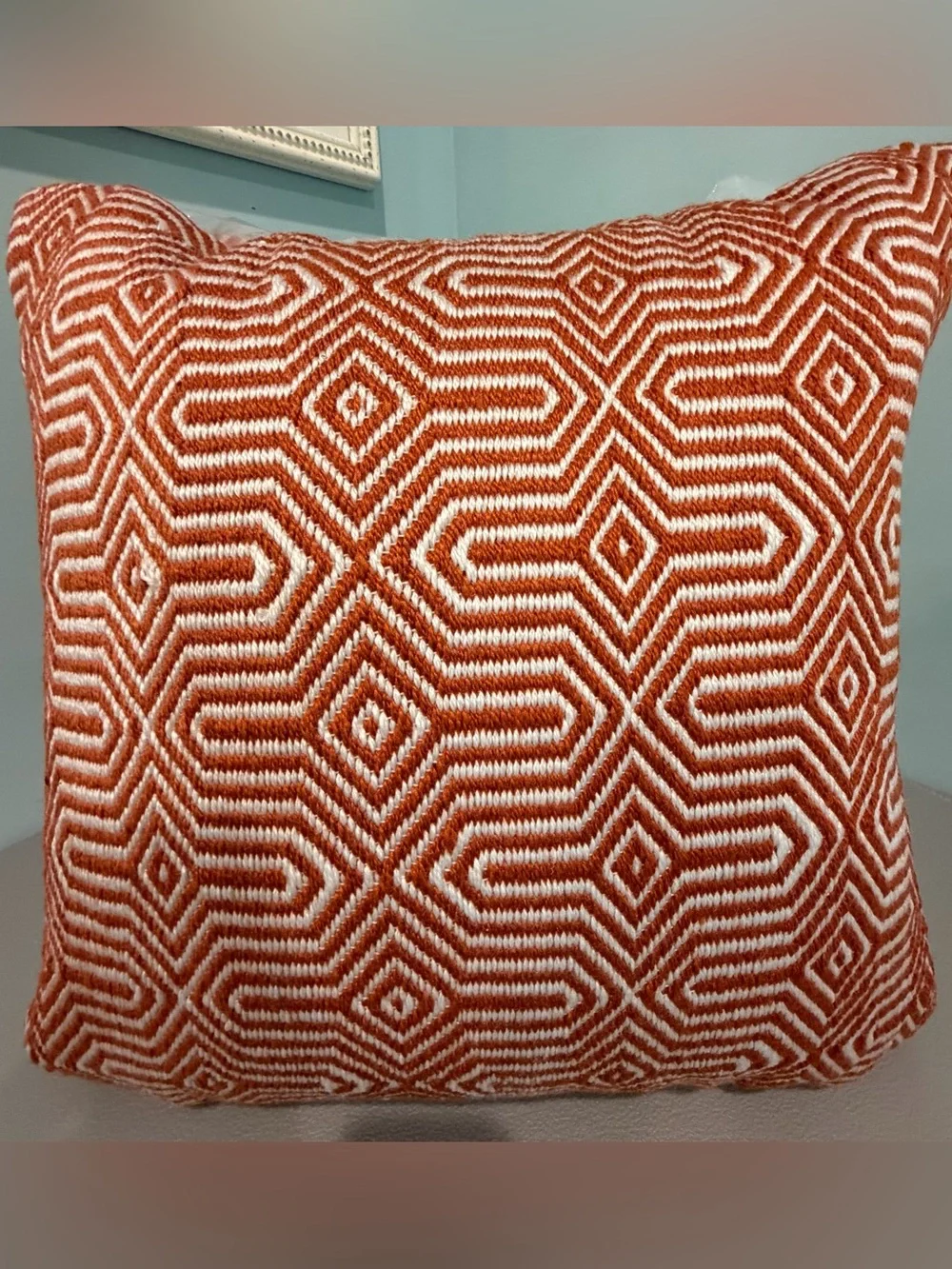 NWT TWO Loloi 22x22 Indoor/Outdoor Decorative Pillows Orange & Ivory Zippers